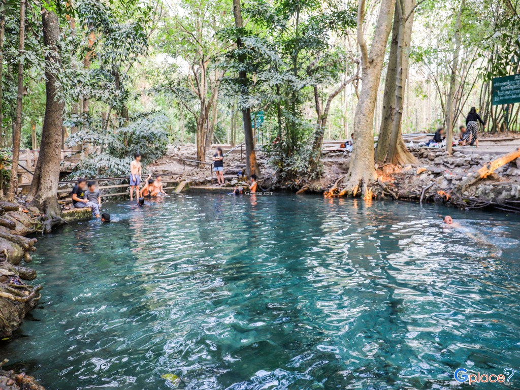 สวนน้ำธรรมชาติกลางป่า เล่นน้ำได้
